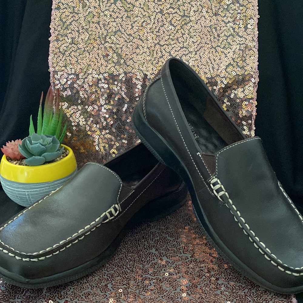 ☁️Comfortable yet stylish loafers by Walking Cradles - Picture 2 of 11